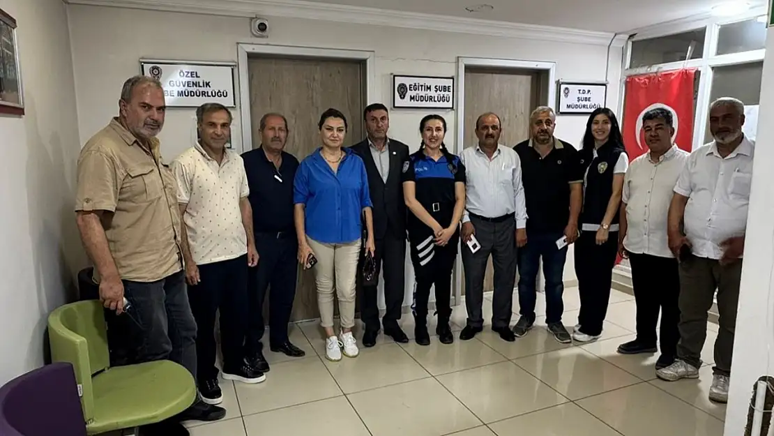 Ağrı'da muhtarlara KADES eğitimi verildi