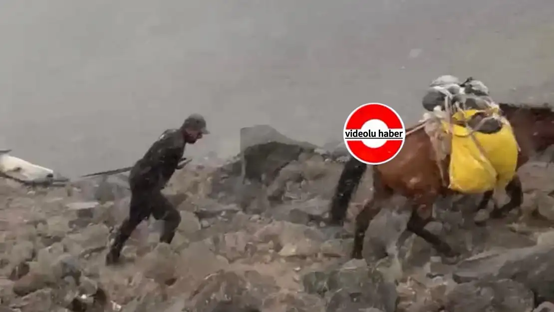 Ağrı Dağı'nın zirvesine sezonun ilk karı düştü