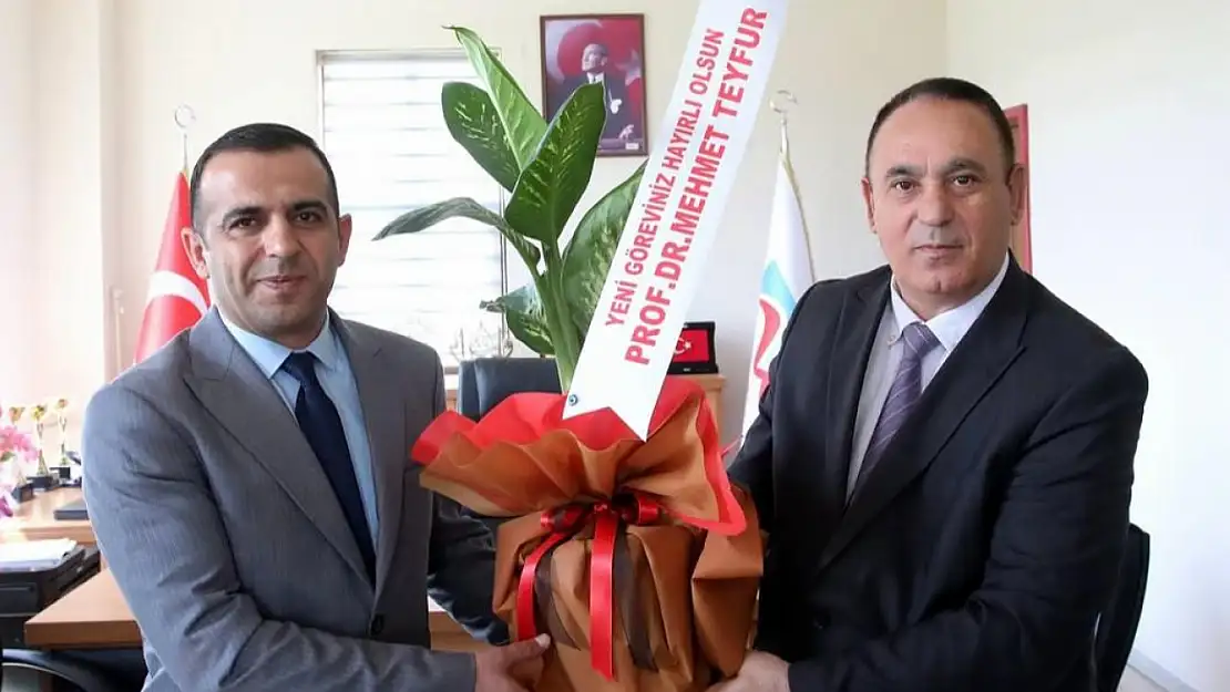 Ağrı'daki Yüksekokulda müdürlük koltuğuna yeni bir isim atandı