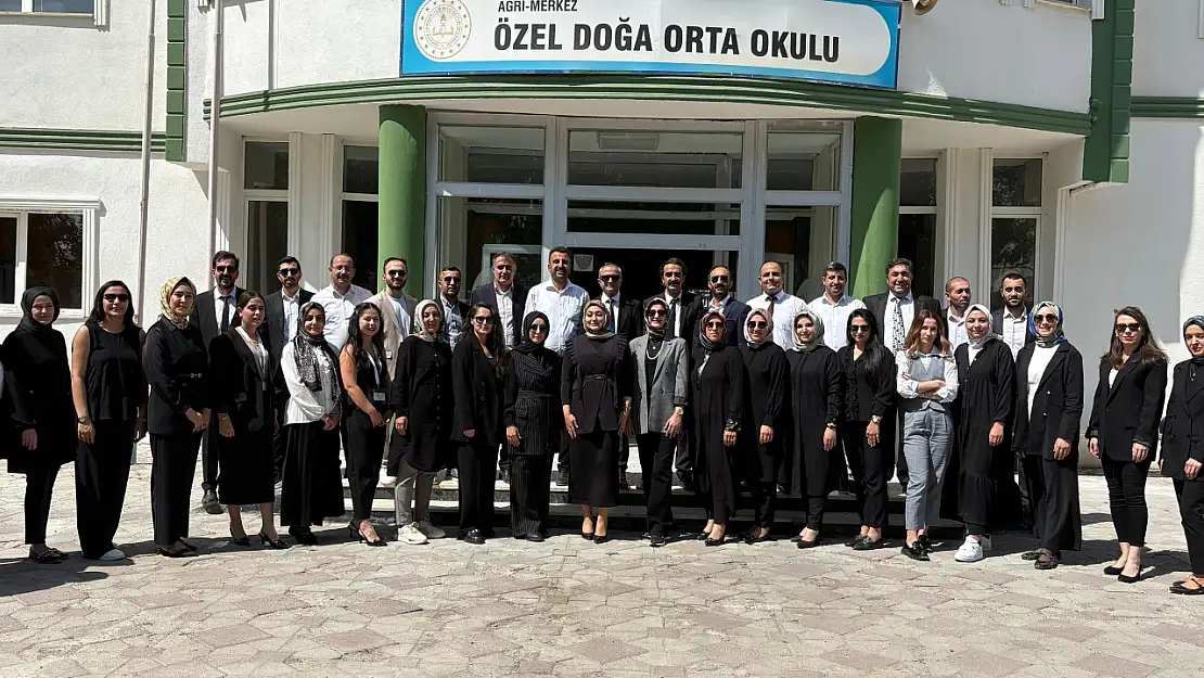 Ağrı Doğa Koleji yeni eğitim yılı öncesi öğretmenlere özel çalıştay düzenledi