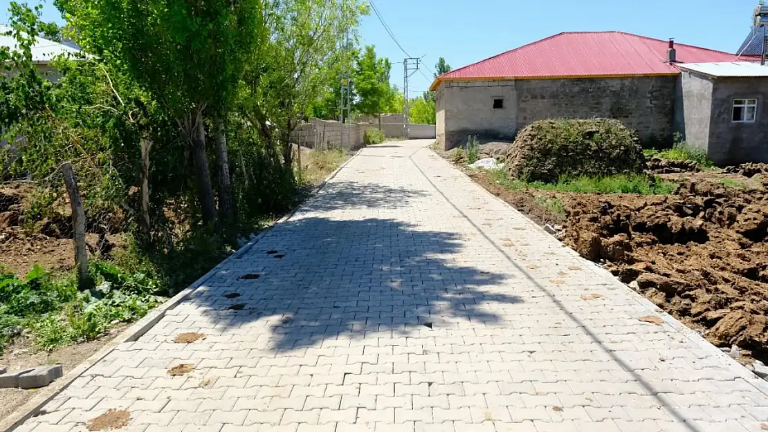 Ağrı Eliaçık Köyü yollarında yeni dönem başladı