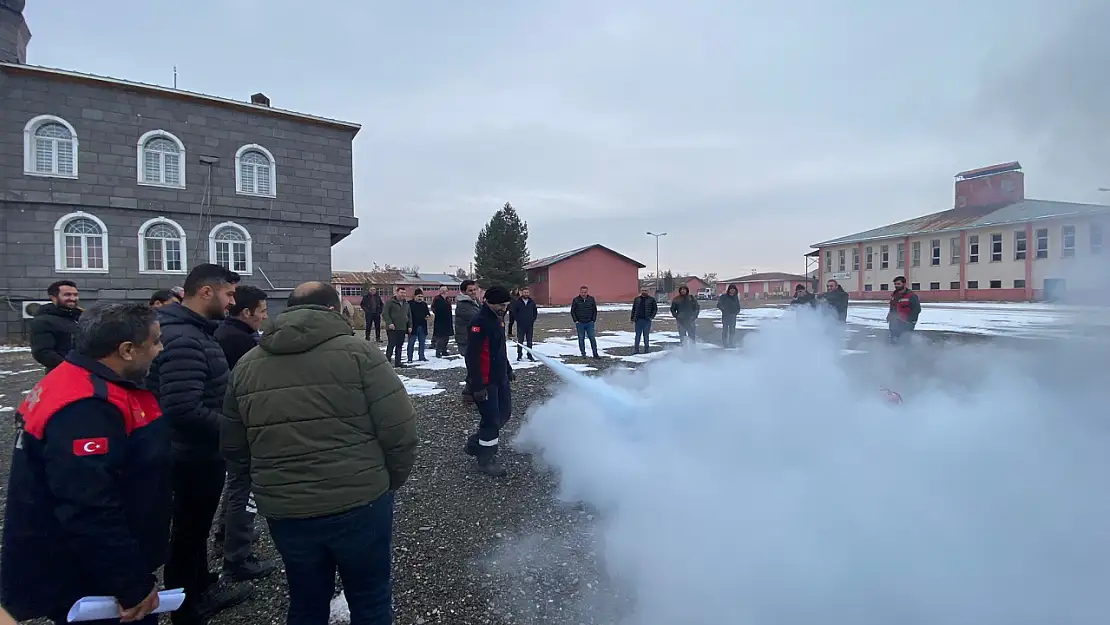 Ağrı İl Özel İdaresi'nde yangın tatbikatı