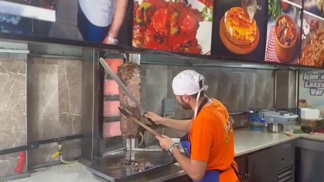 Ağrı'nın meşhur dönerinde rekabet başladı
