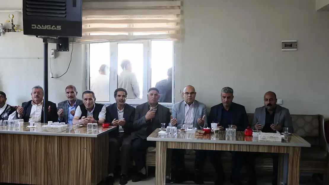 Ağrı Valisi Koç, Özmen ailesinin acısını paylaştı