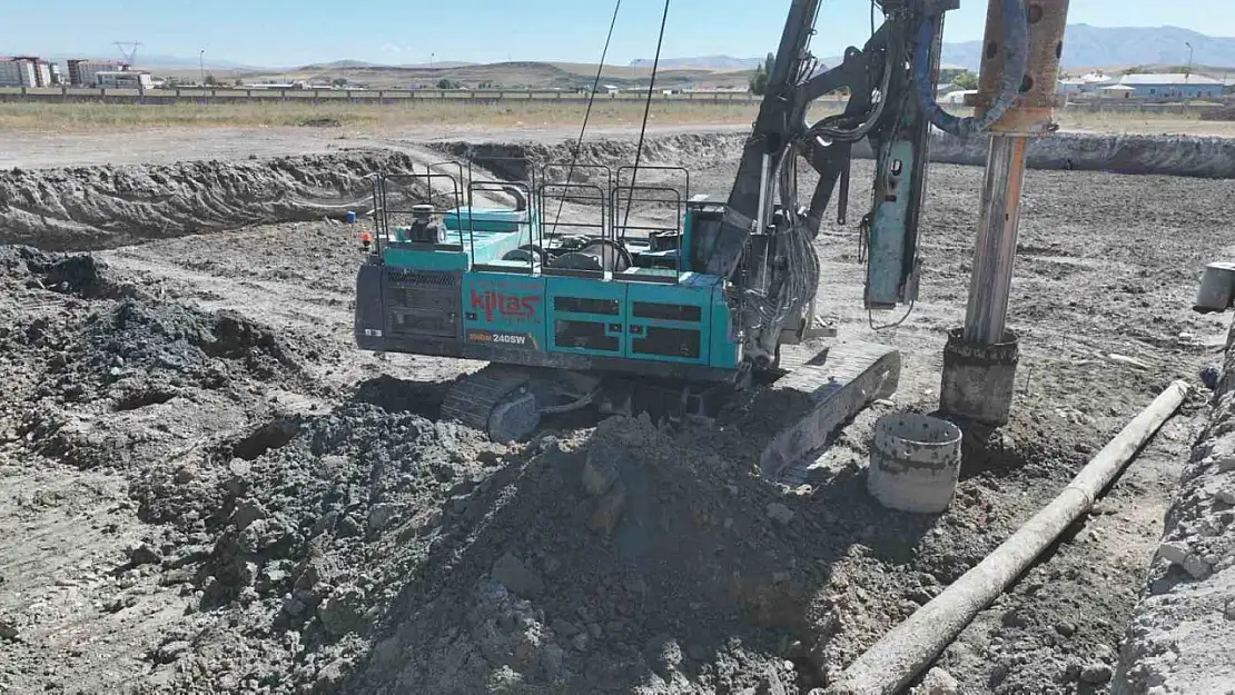 Ağrı'ya modern il özel idaresi binası geliyor
