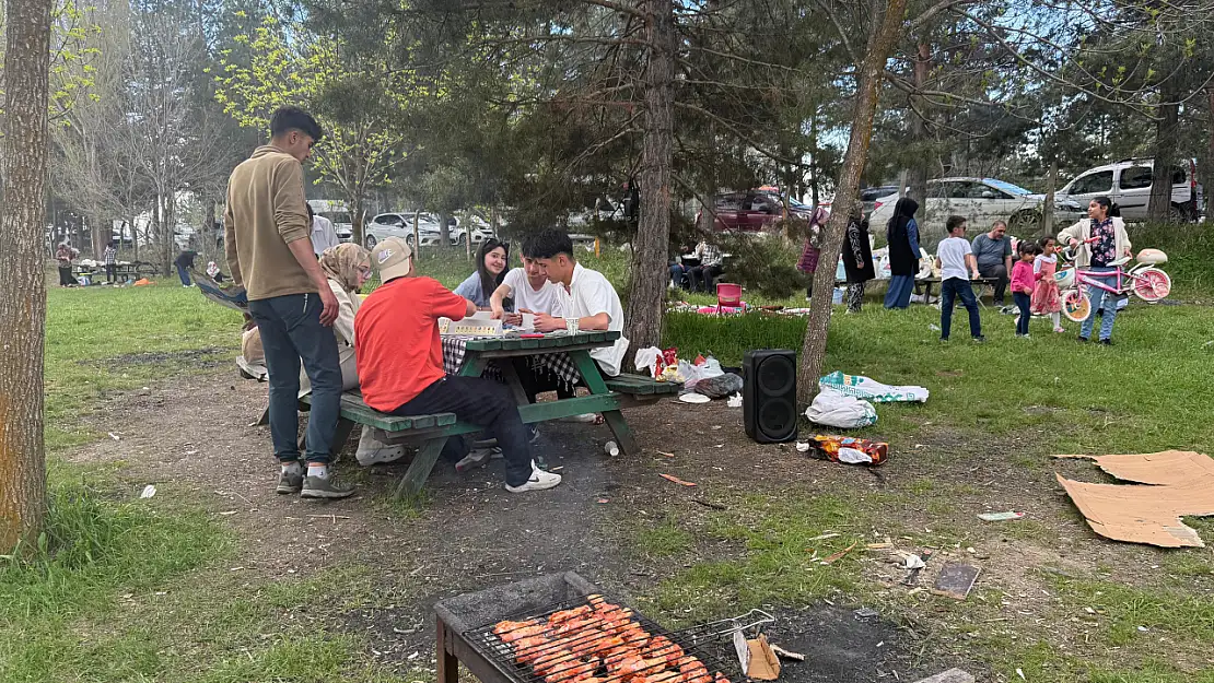 Ağrılılar baharın gelişiyle piknik alanlarına yöneldi