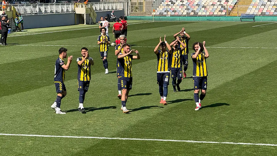 Ağrıspor'dan deplasmanda gol yağmuru ilk yarı beraberlikle tamamlandı!