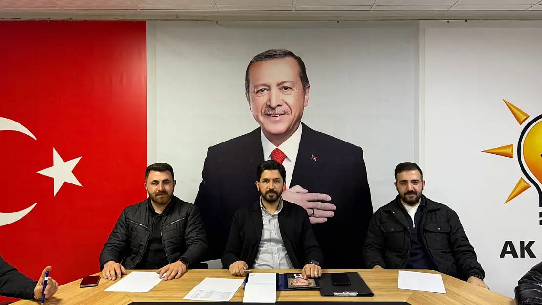 Ak Parti Ağrı Gençlik Kolları'nda yeni yönetim gençlik için sahaya iniyor