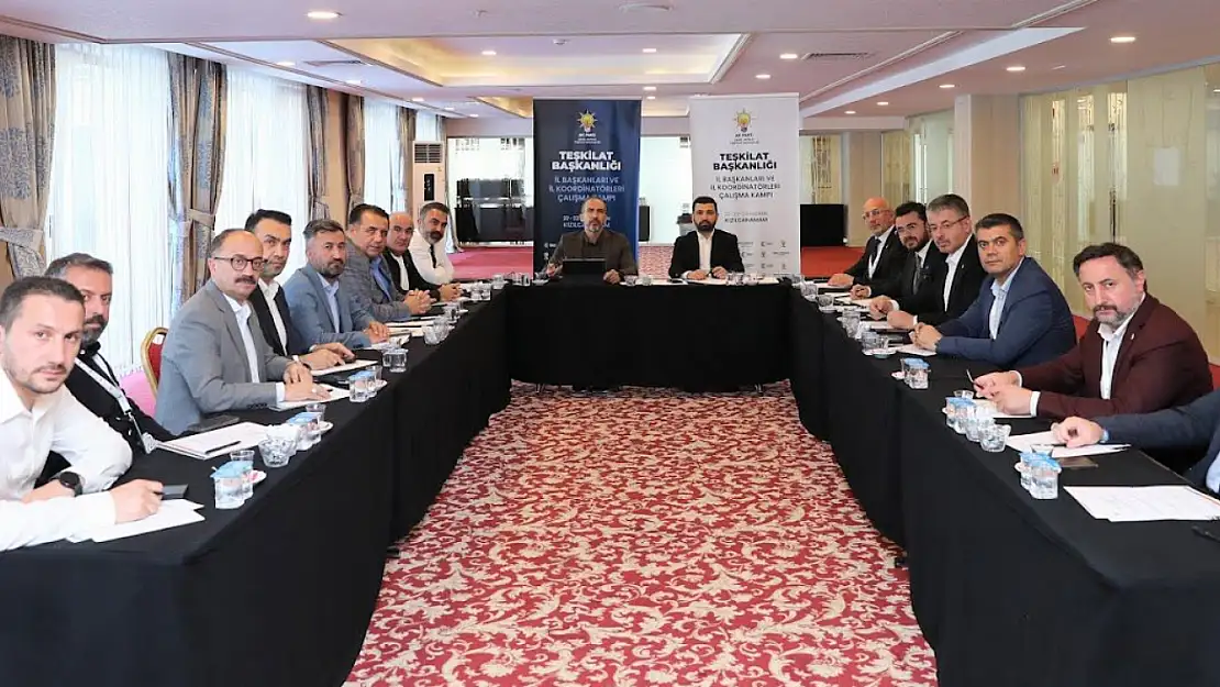 AK Parti Bitlis İl Başkanlığı, Genel Merkez Teşkilat Başkanlığının Çalıştay Oturumuna Katıldı