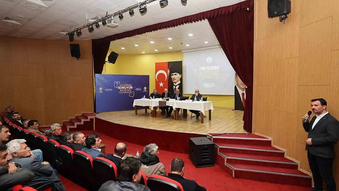 AK Parti, Erzurum Aziziye'de 'Vatandaş Soruyor, Başkan Cevaplıyor' programını düzenledi