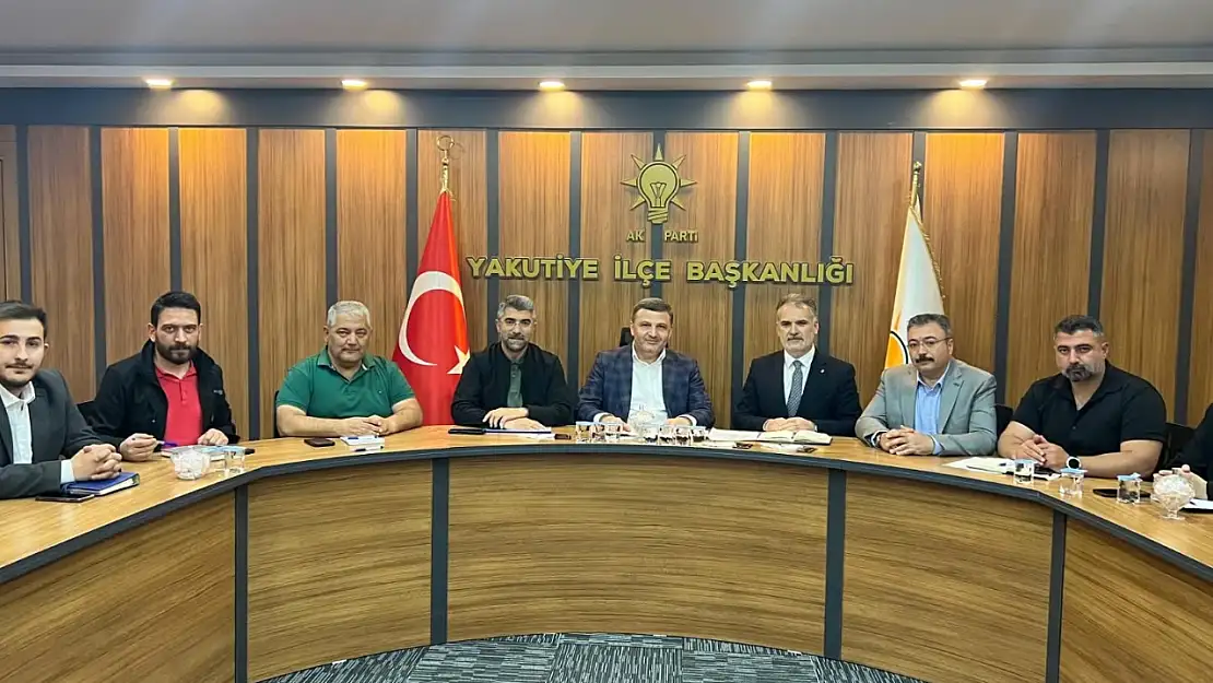 AK Parti Erzurum İl Başkanı İbrahim Küçükoğlu, Yakutiye İlçe Teşkilatı ile Bir Araya Geldi