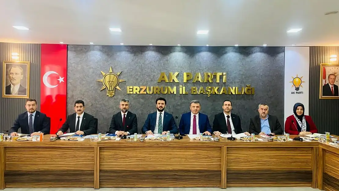 AK Parti Erzurum İl Teşkilatı'ndan İstişare ve Değerlendirme Toplantısı