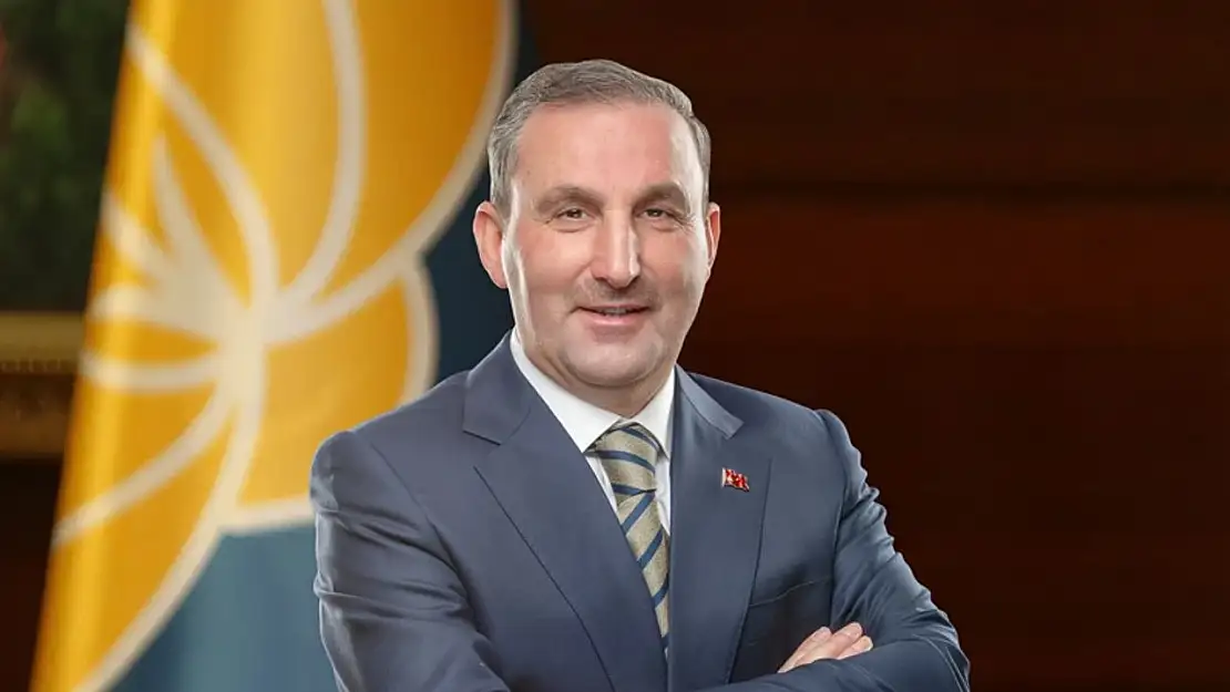 Ali Tombaş Kimdir? Sultanbeyli Belediye Başkan Adayı ve Kadıköy Boğası Paylaşımı