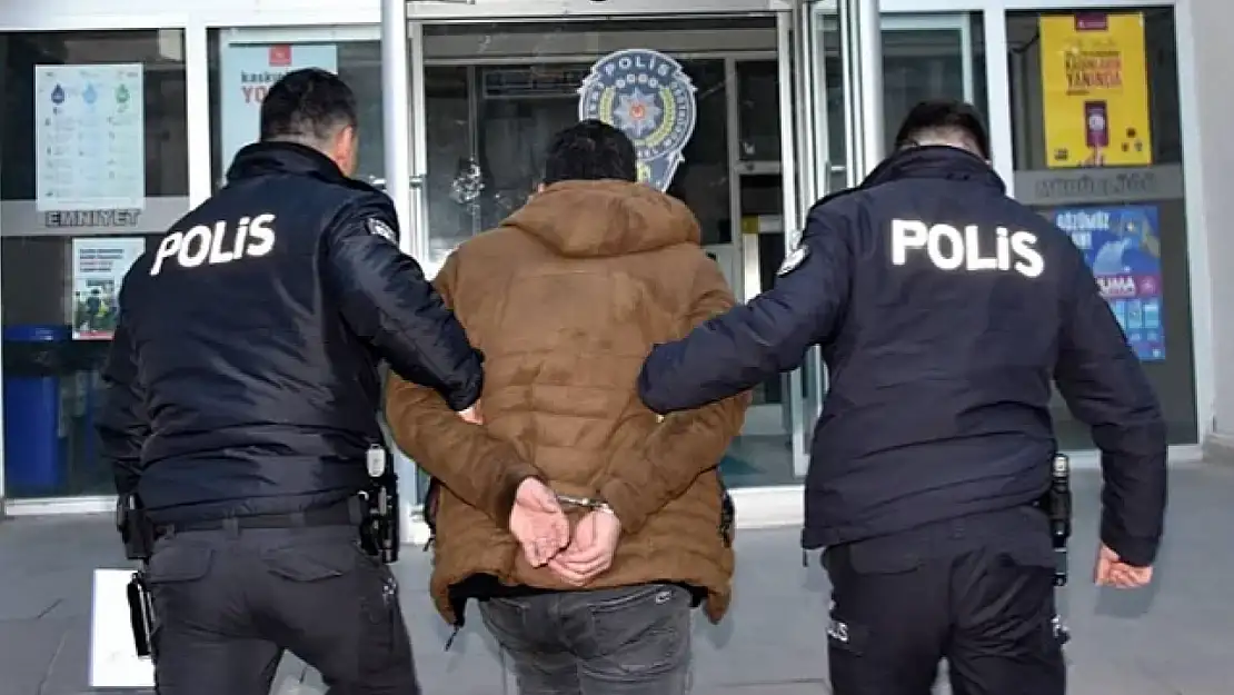 Aranan suçlu Y.D. Erzurum'da yakalanarak cezaevine gönderildi