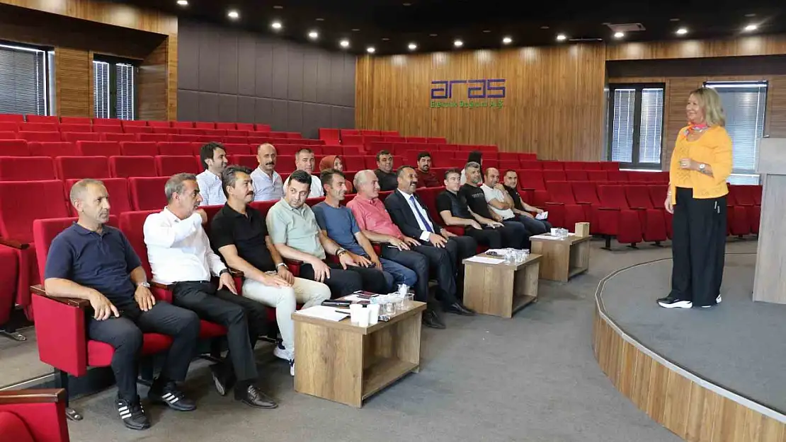 Aras EDAŞ'tan çalışanlarına etkili iletişim eğitimi, hizmet kalitesini artırmayı hedefliyor