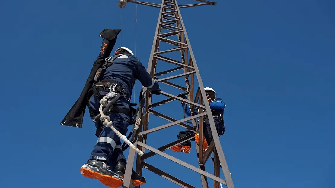 Aras Elektrik, Erzurum'a 600 milyon dolar yatırım yaparak enerji altyapısını güçlendiriyor!