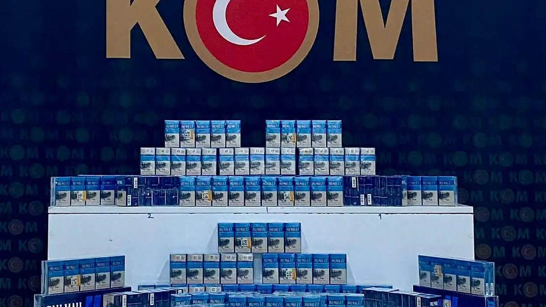 Arpaçay'da 15 kaçakçı yakalandı, 34 elektronik alet ve 812 paket sigara ele geçirildi!
