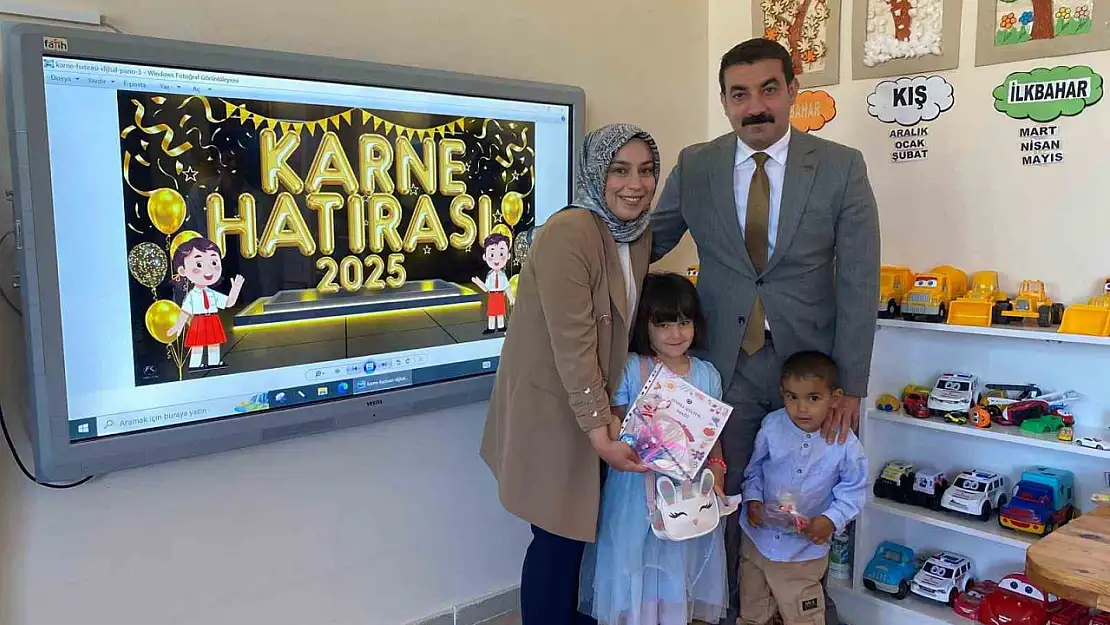 Arpaçay'da Öğrenciler Karne Sevinci Yaşıyor!