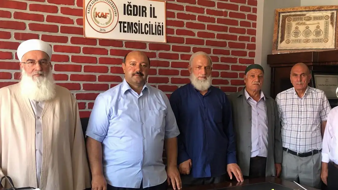 Aşiret liderleri Leman dergisinin karikatürünü kınadı, basın özgürlüğü eleştirildi