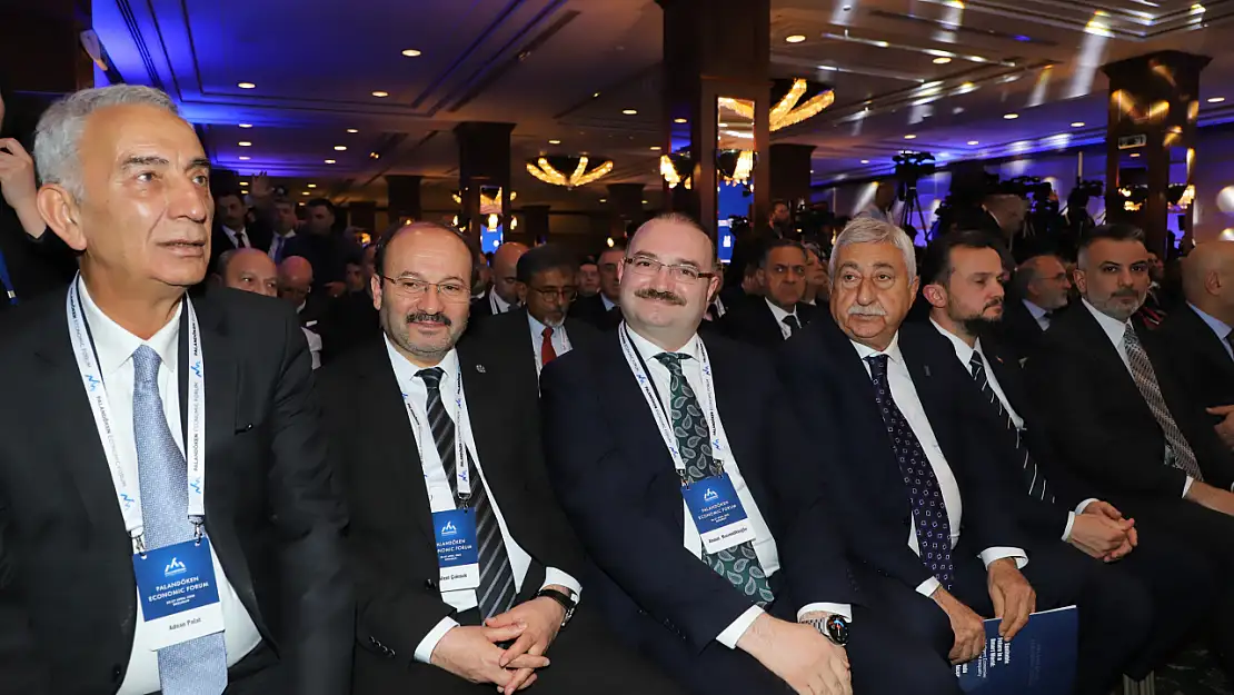 Atatürk Üniversitesi Rektörü Prof. Dr. Ahmet Hacımüftüoğlu, Palandöken Ekonomi Forumu'na Katıldı