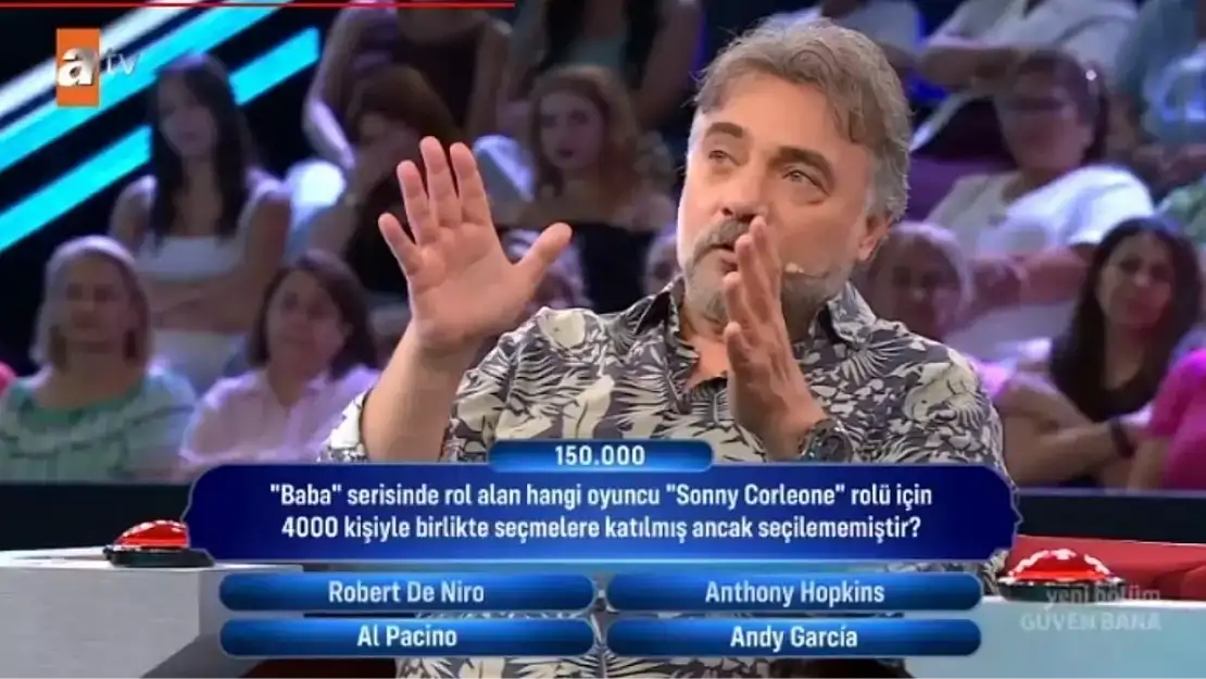 Baba serisinde rol alan hangi oyuncu Sonny Corleone rolü için 4000 kişiyle birlikte seçmelere katılmış ancak seçilememiştir?