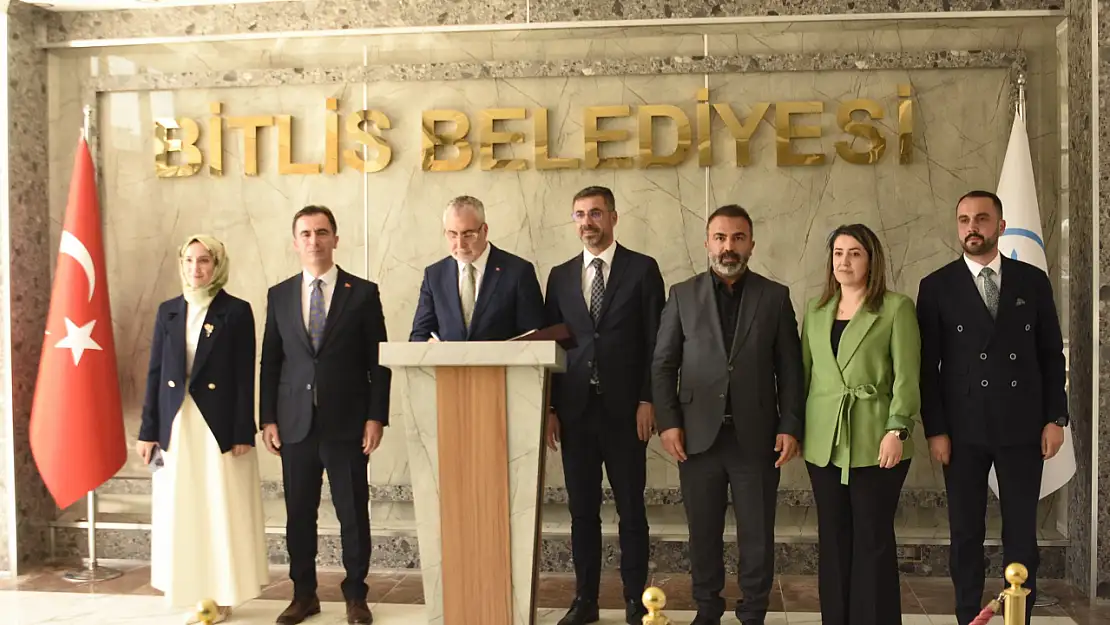 Bakan Işıkhan Bitlis'te İş Dünyasıyla Buluştu ve Valilik Ziyareti Gerçekleştirdi