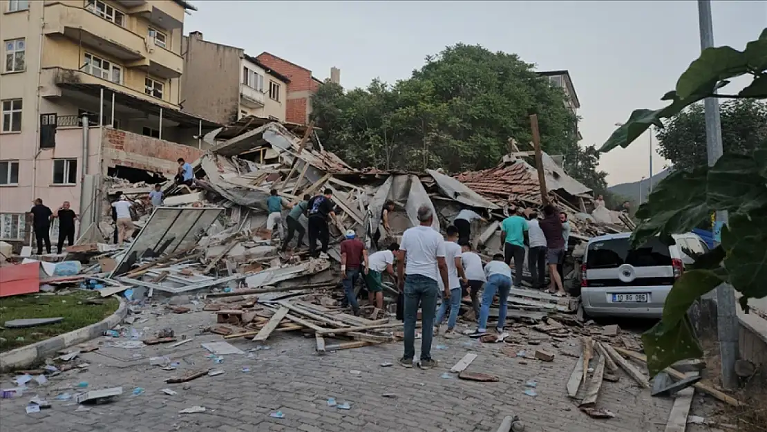 Balıkesir'de büyük deprem: İşte ilk bilgiler