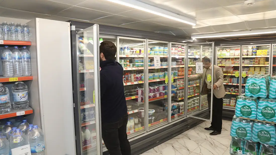 Başkale Belediyesi Zabıta Ekipleri Market Denetimlerine Devam Ediyor