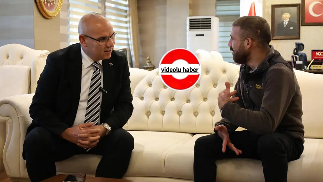 'Beni tanısınlar, sohbet etsinler yeter' diyen Mehmet Emin, Ağrı Valisi Koç'un konuğu oldu