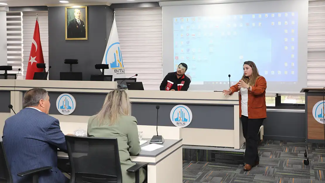 Bitlis Belediyesi, Belediye Meclis Üyelerine Kadına Yönelik Şiddetle Mücadele Eğitimi Düzenledi