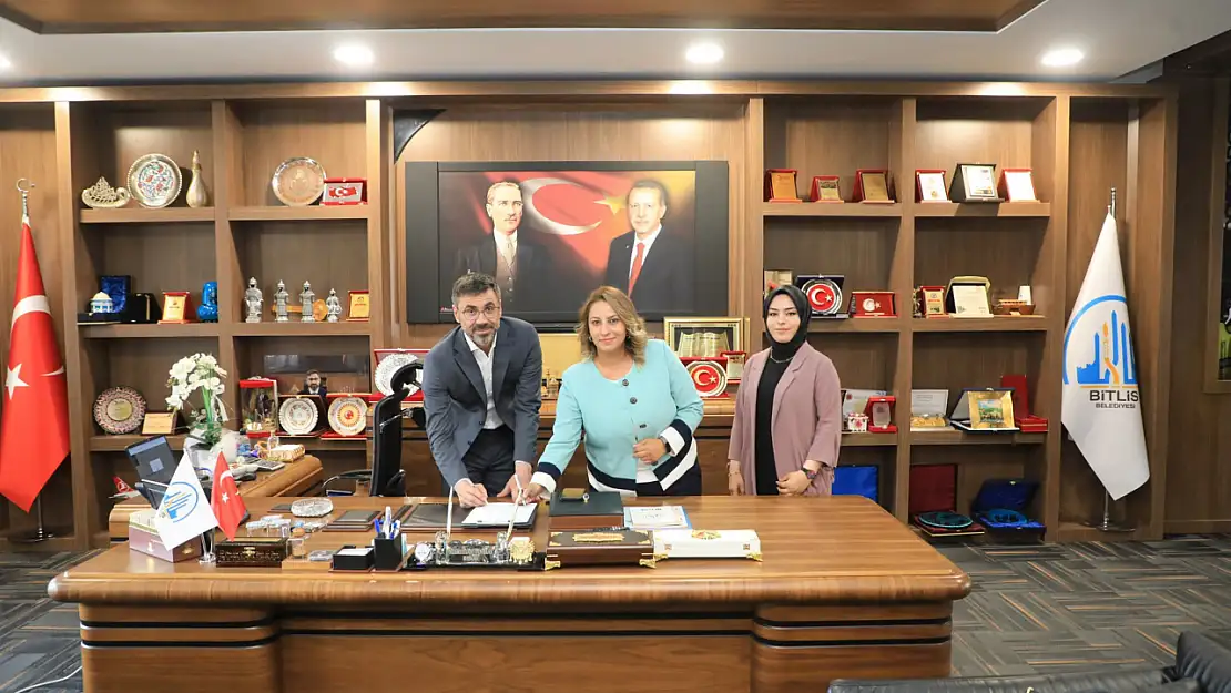 Bitlis Belediyesi ile Düşünür Koleji Arasında Eğitim Protokolü İmzalandı