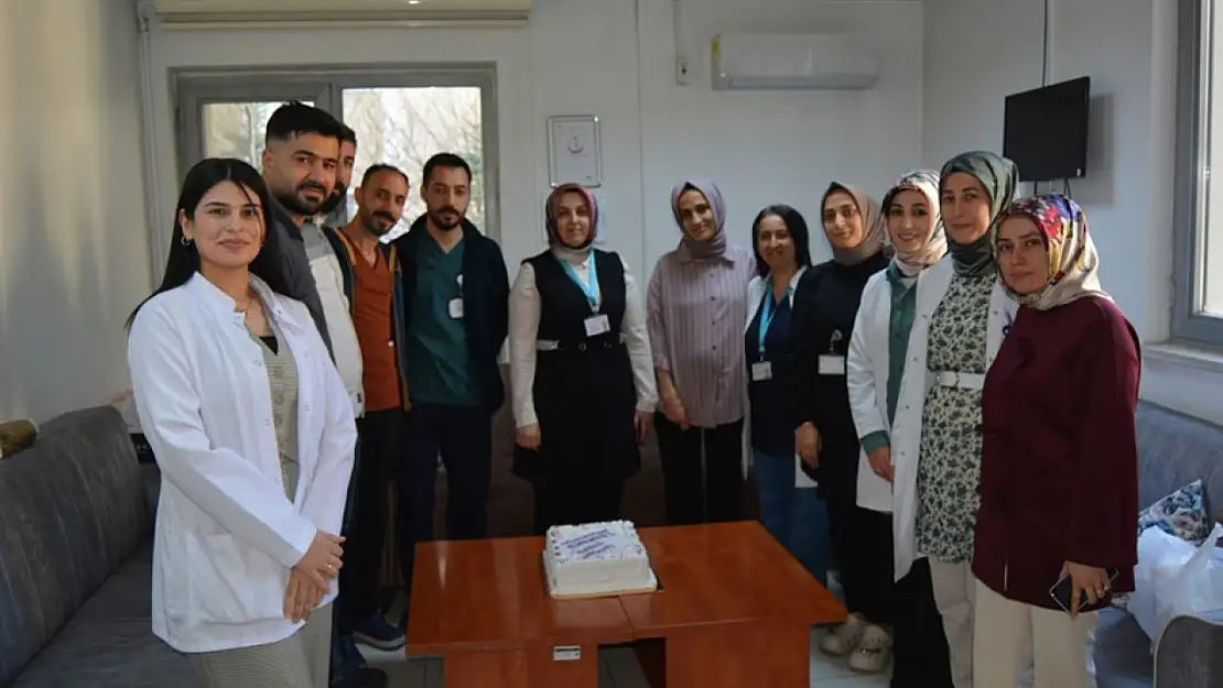 Bitlis Devlet Hastanesi,28 Nisan Dünya Laborantlar Günü'nü Kutladı
