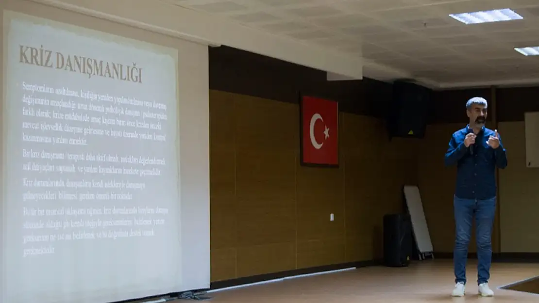 Bitlis Devlet Hastanesi'nde Krize Müdahale Eğitimi Gerçekleştirildi