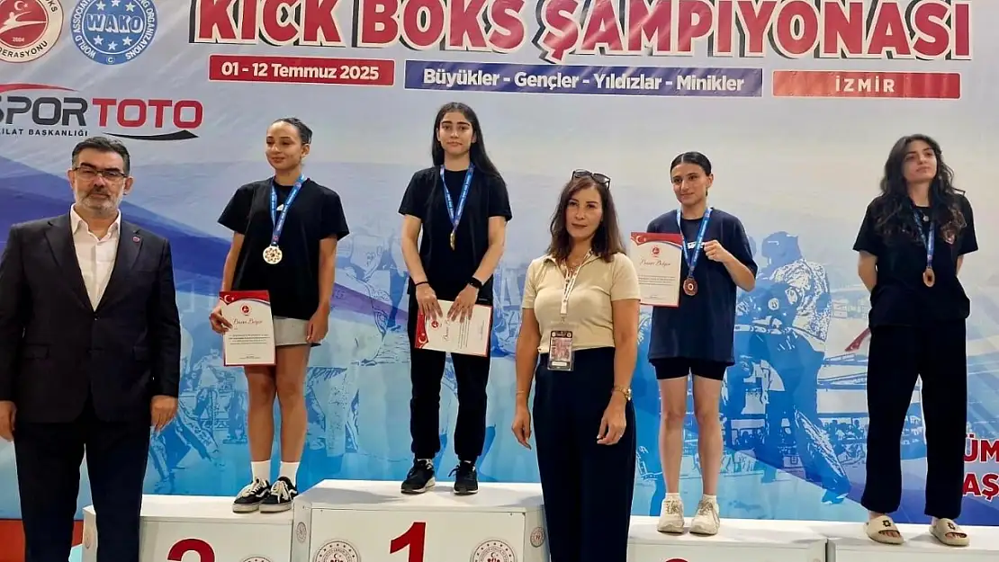 Bitlis'in Kickboks Takımı, Türkiye Şampiyonası'nda Övgüye Değer Bir Başarıya İmza Attı