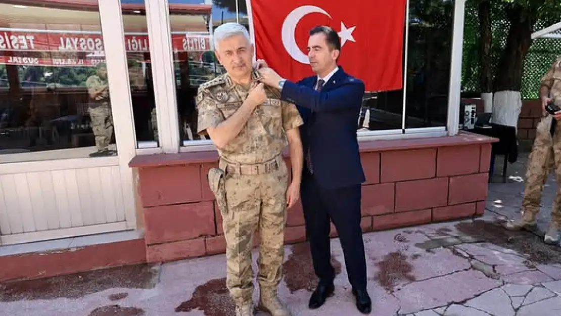 Bitlis'te 2025 Yılı Jandarma Rütbe Terfi Töreni Düzenlendi