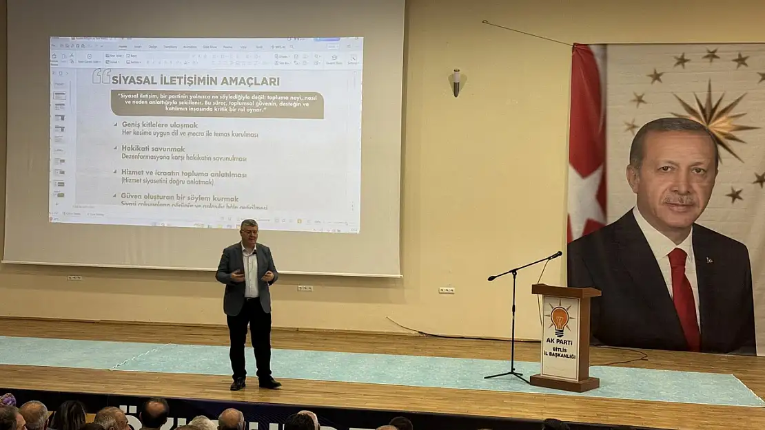 Bitlis'te AK Parti Teşkilat Akademisi Eğitim Programı Başladı