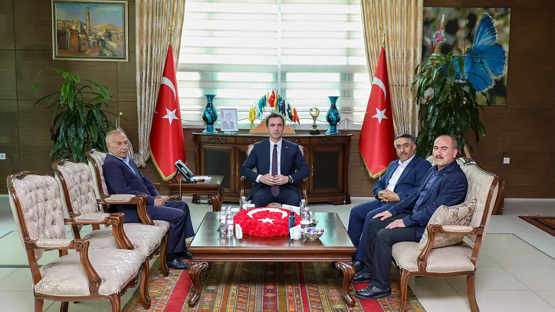Bitlis'te Eğitimde İş Birlikleri Artıyor Vali Karakaya ve Kunşuk'dan Yenilikçi Proje Vurgusu