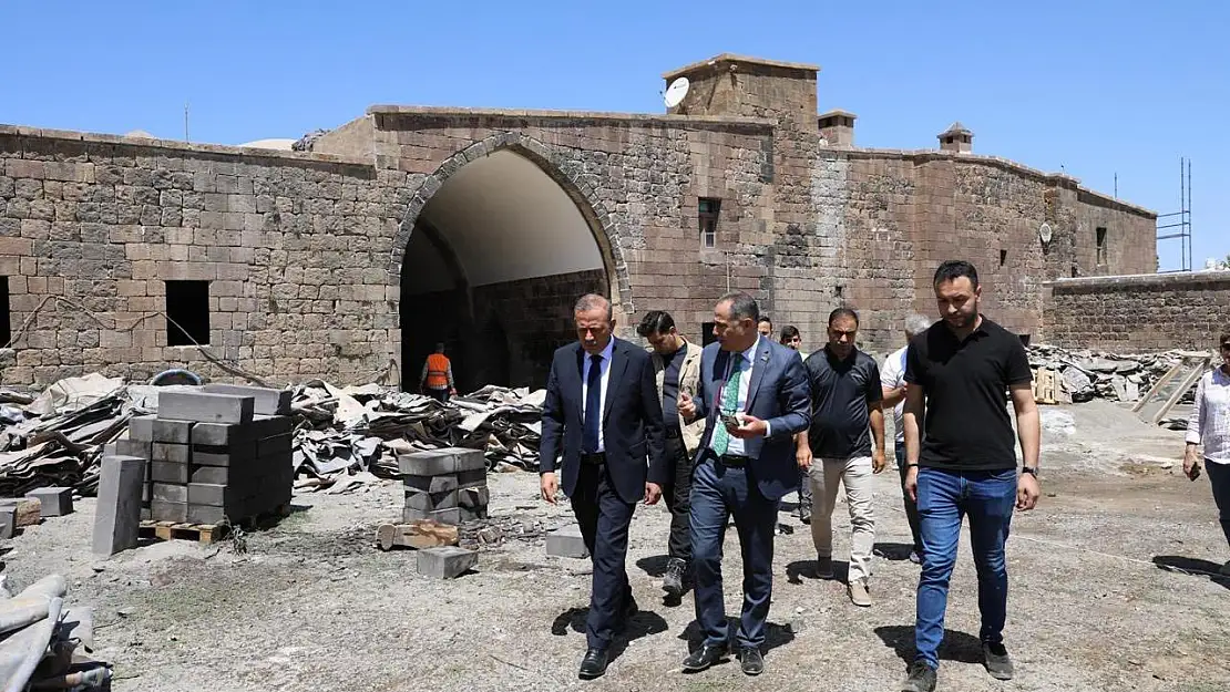 Bitlis'te El Aman Hanı restorasyonu için kritik adımlar atılıyor