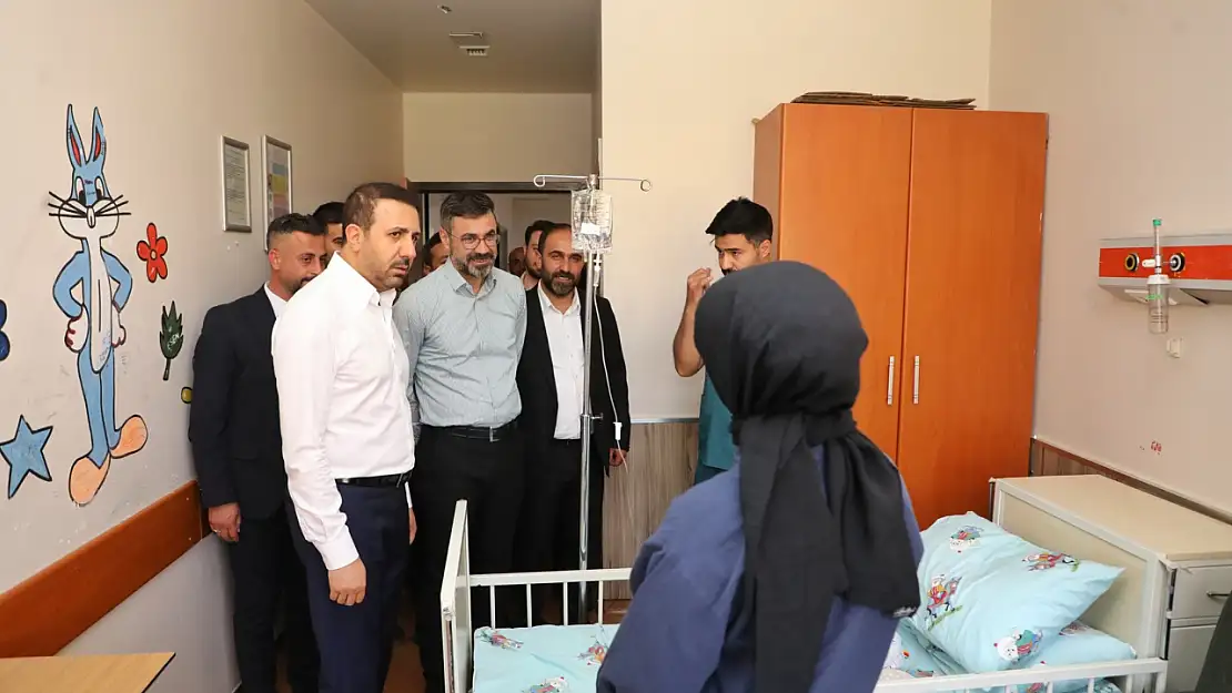 Bitlis'te Hastalara Moral Ziyareti Toplumsal Dayanışma Öne Çıktı
