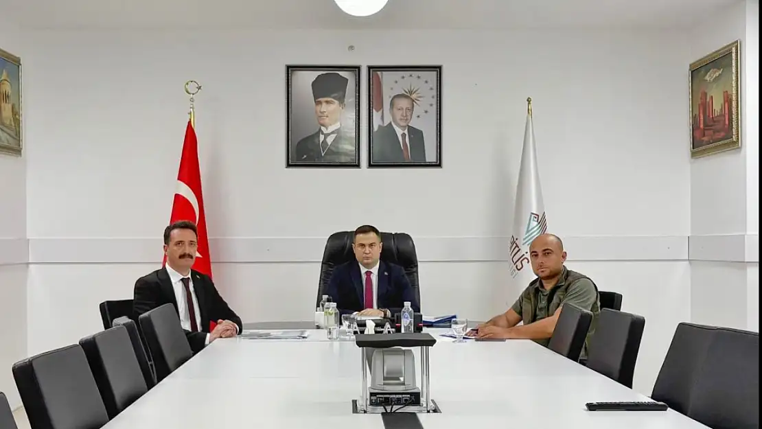 Bitlis'te Hayvan Hakları İçin Kritik Toplantı Yerel Yönetimlerin Rolü Tartışıldı