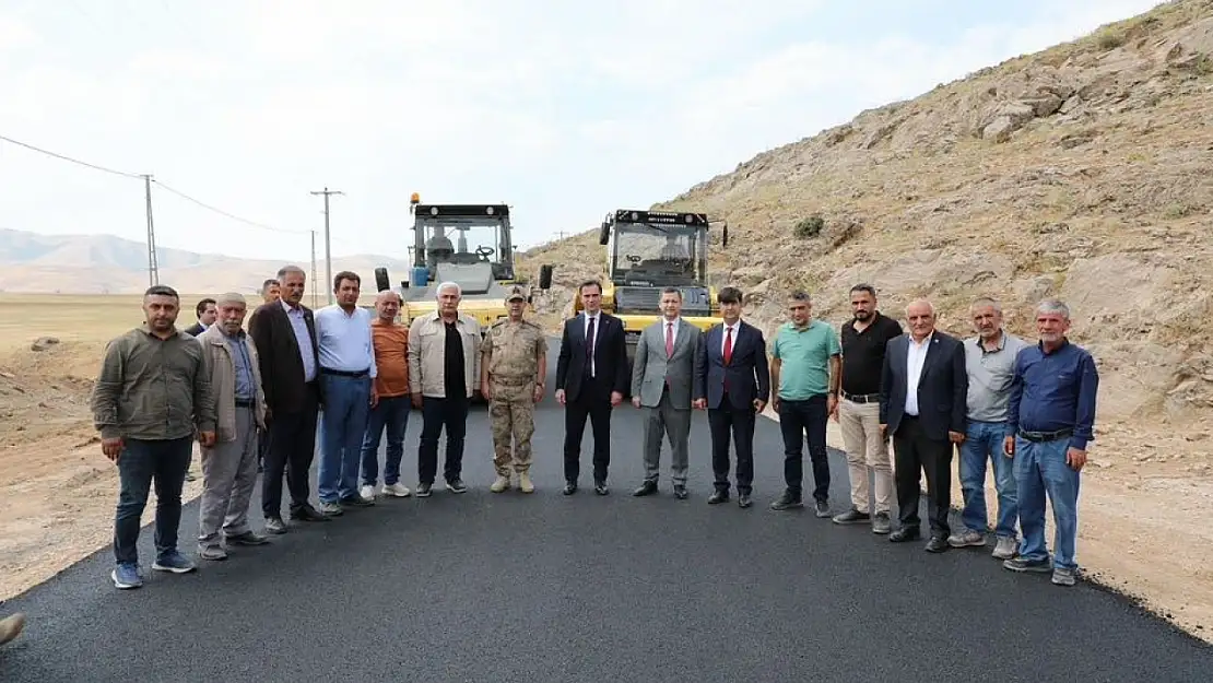 Bitlis'te İl Özel İdaresi, Köy Yollarını Yenileme Çalışmalarına Hız Verdi