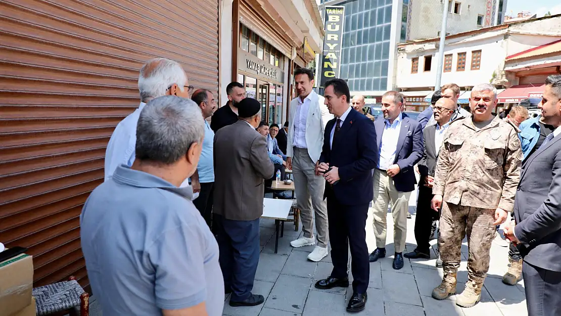 Bitlis Valisi Karakaya, Bitlis esnafıyla buluşarak ekonomik ve sosyal sorunları dinledi