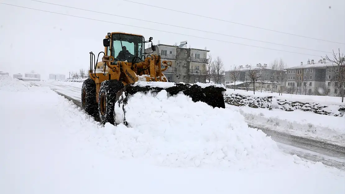 Bitlis ve Muş'ta 369 yerleşim yerinin yolu ulaşıma açıldı