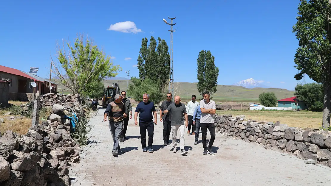 Bulakbaşı Köyü'nde ulaşım kolaylaşıyor: Kilit parke çalışması sürüyor