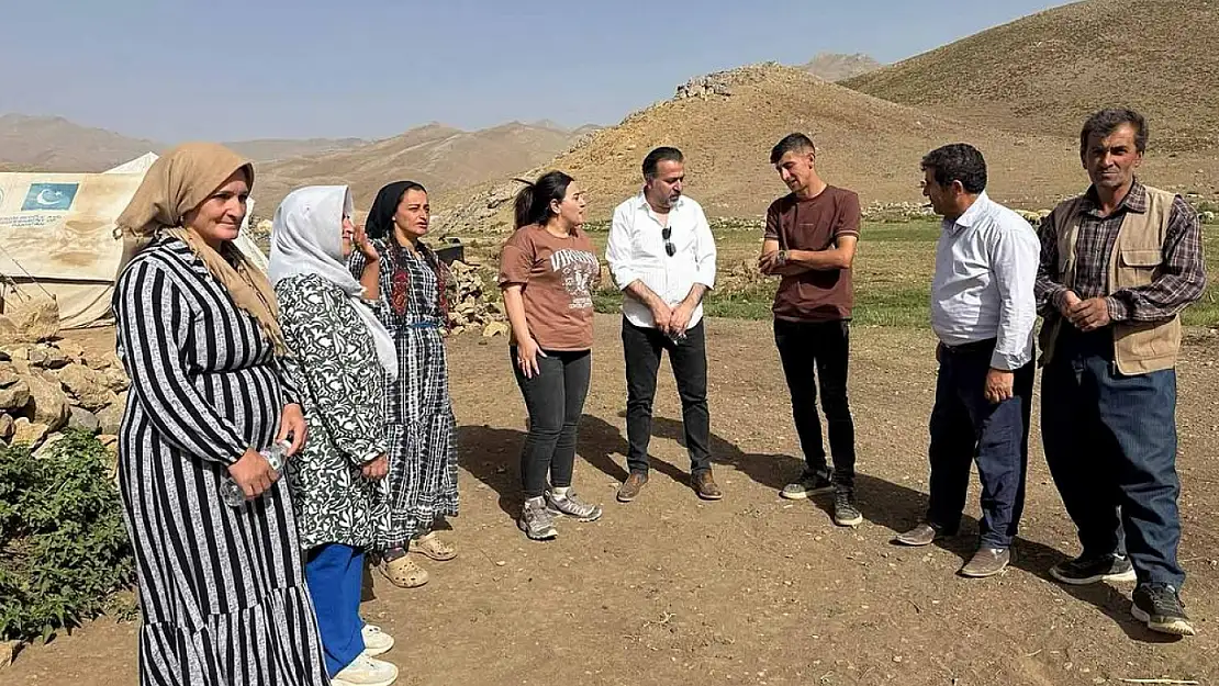 Çatak Belediye Eş Başkanları Arıh Yaylası'nda Vatandaşlarla Buluştu: İçme Suyu Sorunu Çözüldü