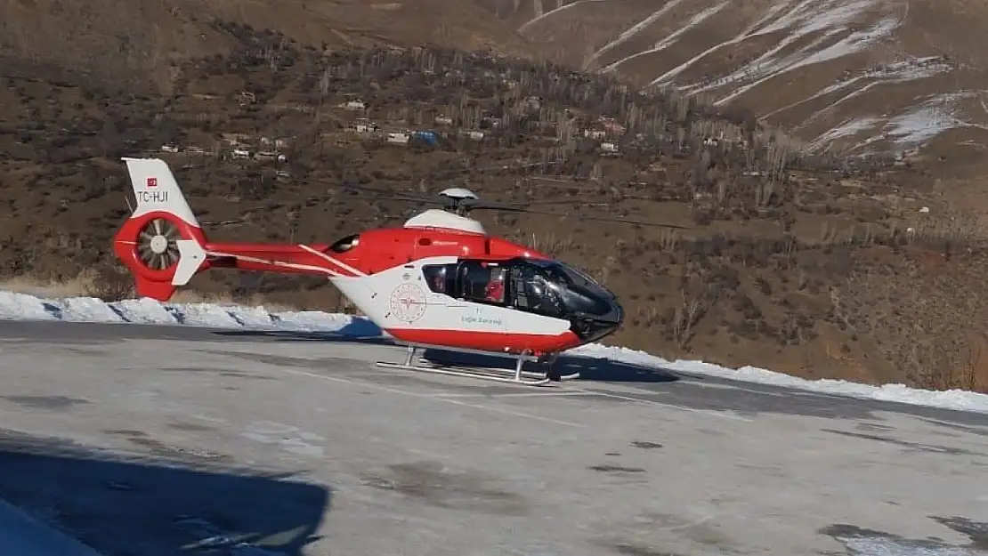 Çatak'ta tedavi gören hasta helikopterle Van'a nakledildi