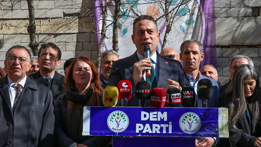 CHP heyetinden Van'da DEM Parti İl Başkanlığına ziyaret