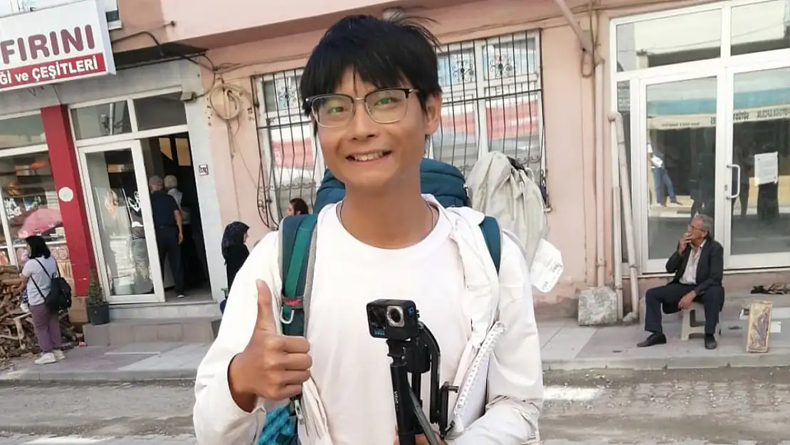 Çinli Turist Joe, Türkiye'yi Keşfe Çıkıyor: Yürüyerek Seyahat Macerası Başladı!