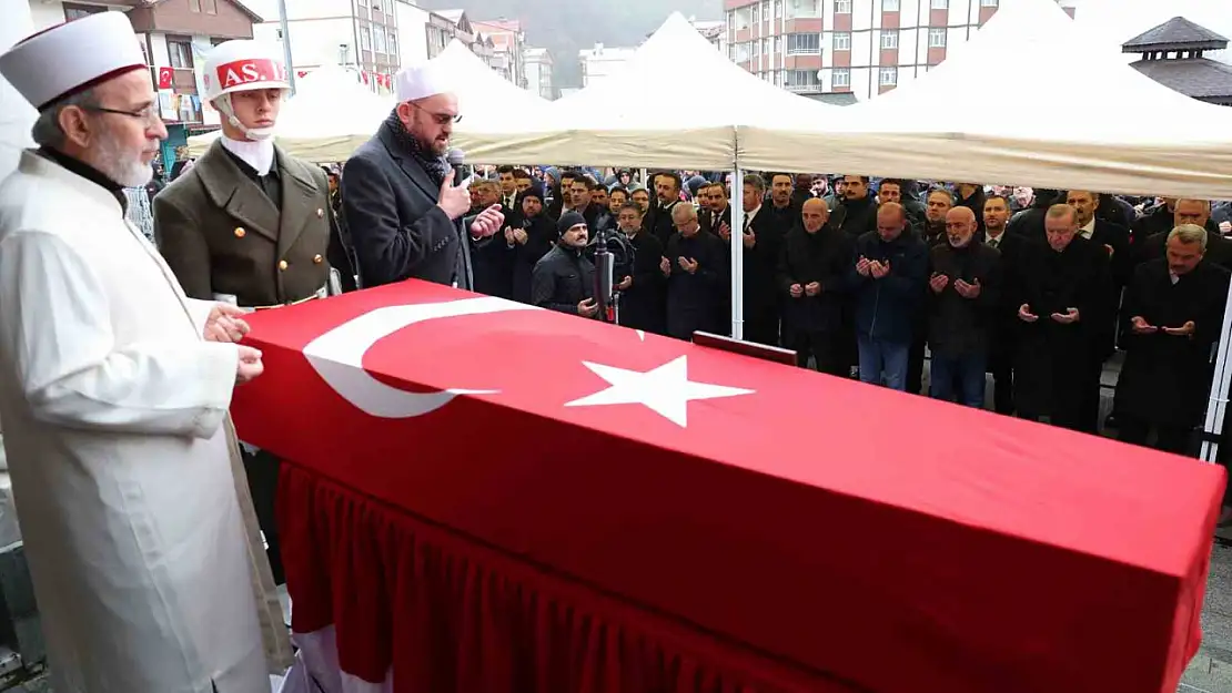 Cumhurbaşkanı Erdoğan, Kıbrıs Gazisi komşusunu son yolculuğuna Uğurladı