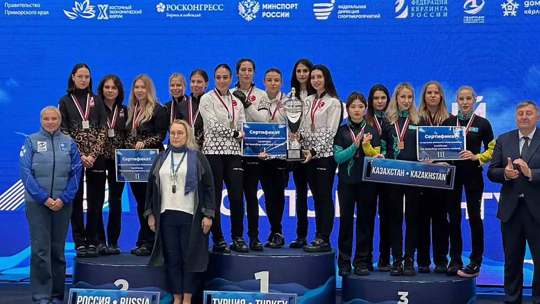 Curling Milli Takımları Vladivostok'ta Çifte Madalya Kazandı